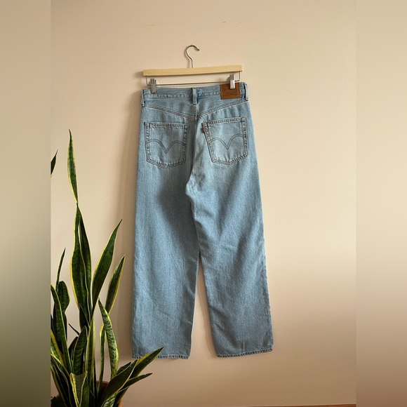 Levi's High Loose Light Blue High Rise Women's Jeans - Picture 11 of 12